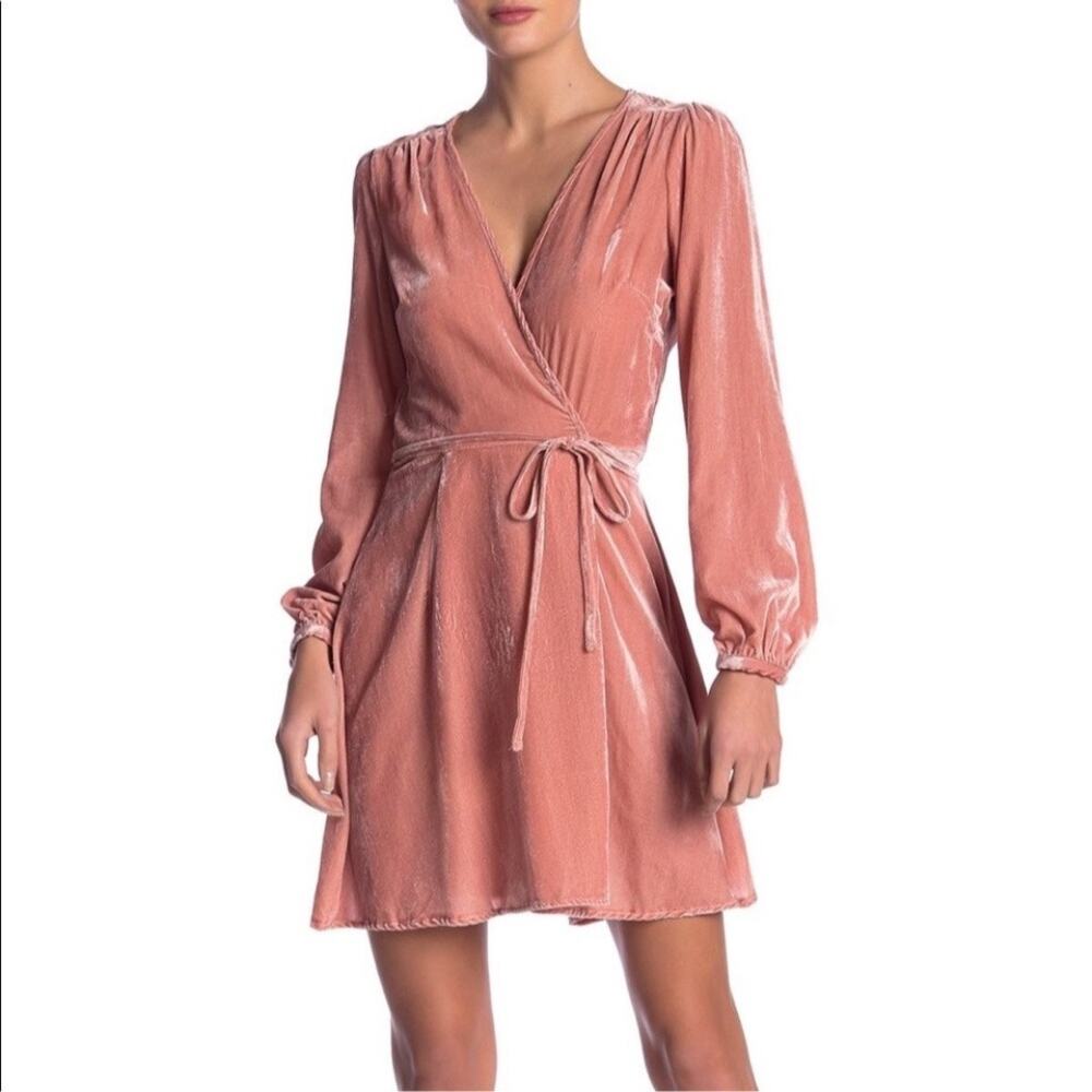 Yumi Kim Blush Pink Velvet Long Sleeve Wrap Mini Dress Size Small